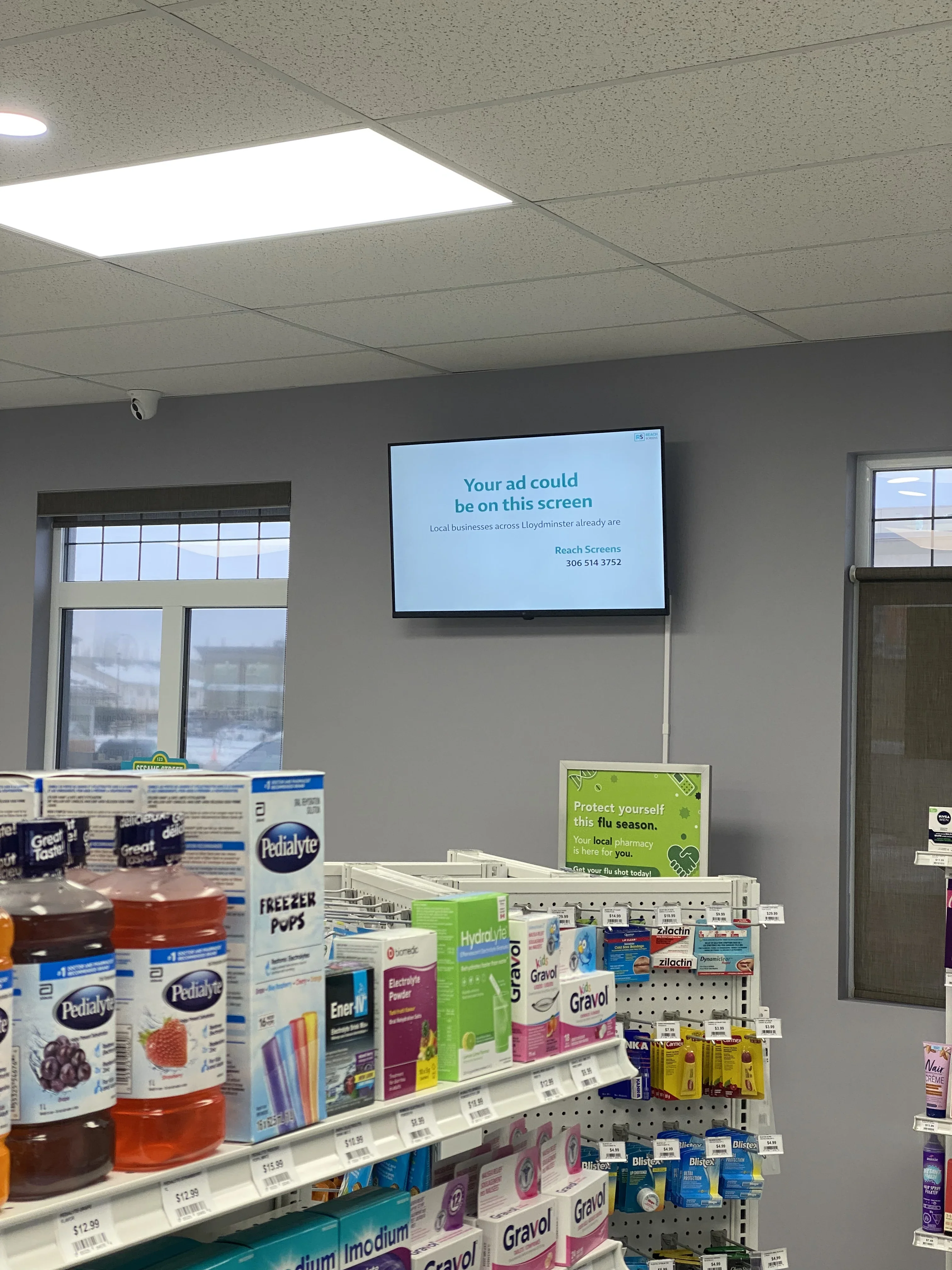 Pharmacy with screen